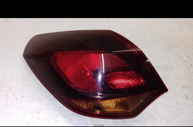 Feu arrière gauche Opel ASTRA J (P10) 2.0 cdti (68) (2009-2015) occasion