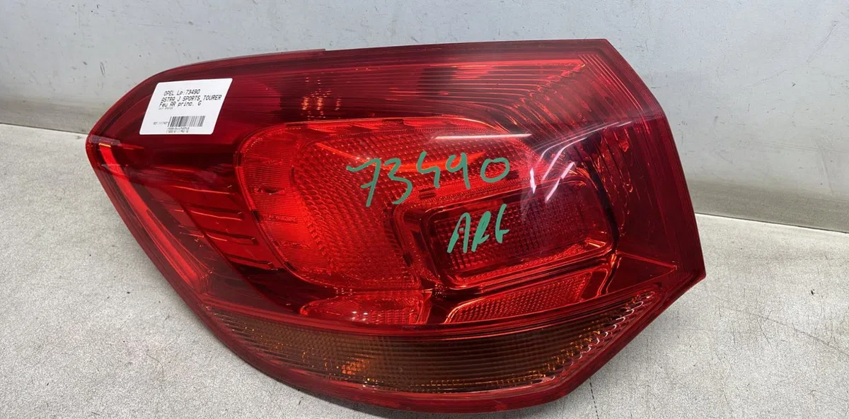 Feu arrière gauche Opel ASTRA J Sports Tourer (P10) 1.6 cdti (35) (2013-2015) occasion