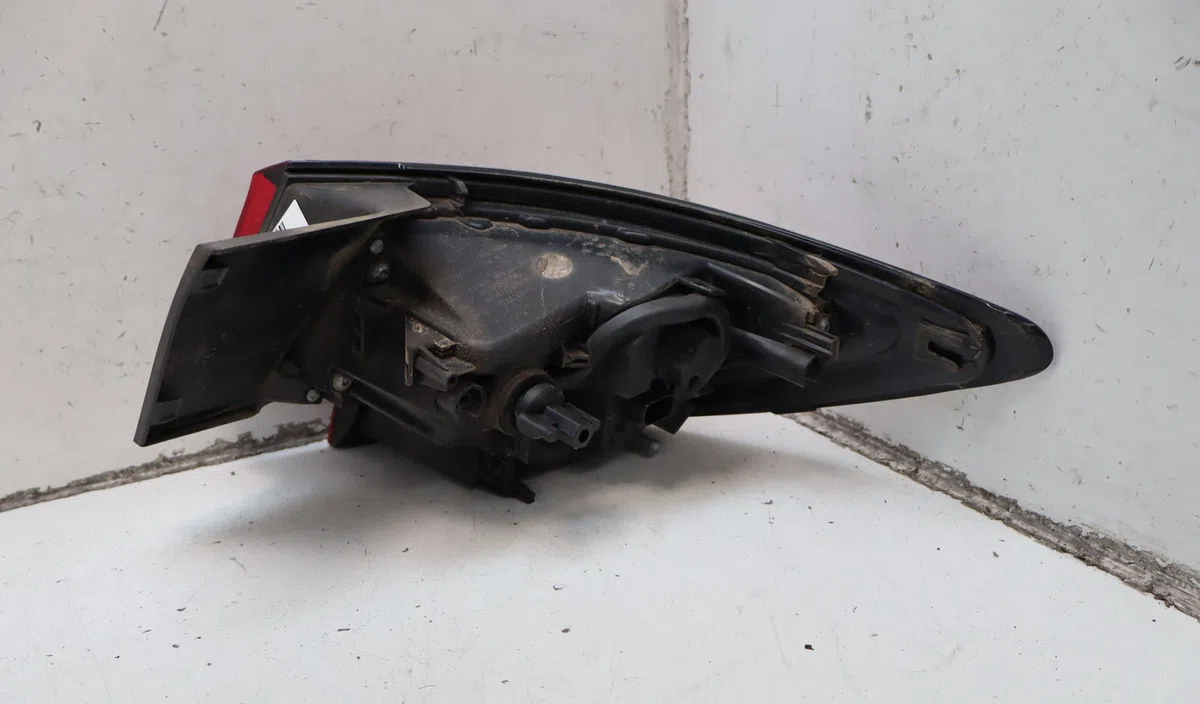 Feu arrière gauche Opel ASTRA K (B16) 1.0 turbo (68) (2015) occasion