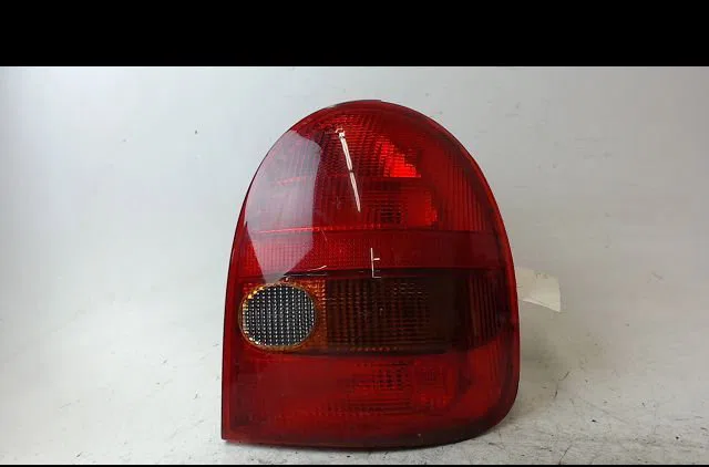 Feu arrière gauche Opel CORSA B (S93) 1.2 i (f08, f68, m68) (1993-2000) occasion