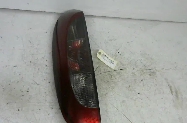 Feu arrière gauche Opel CORSA C (X01) 1.0 (f08, f68) (2000-2003) occasion