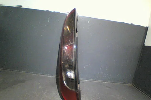 Feu arrière gauche Opel CORSA C (X01) 1.2 (f08, f68) (2000-2009) occasion