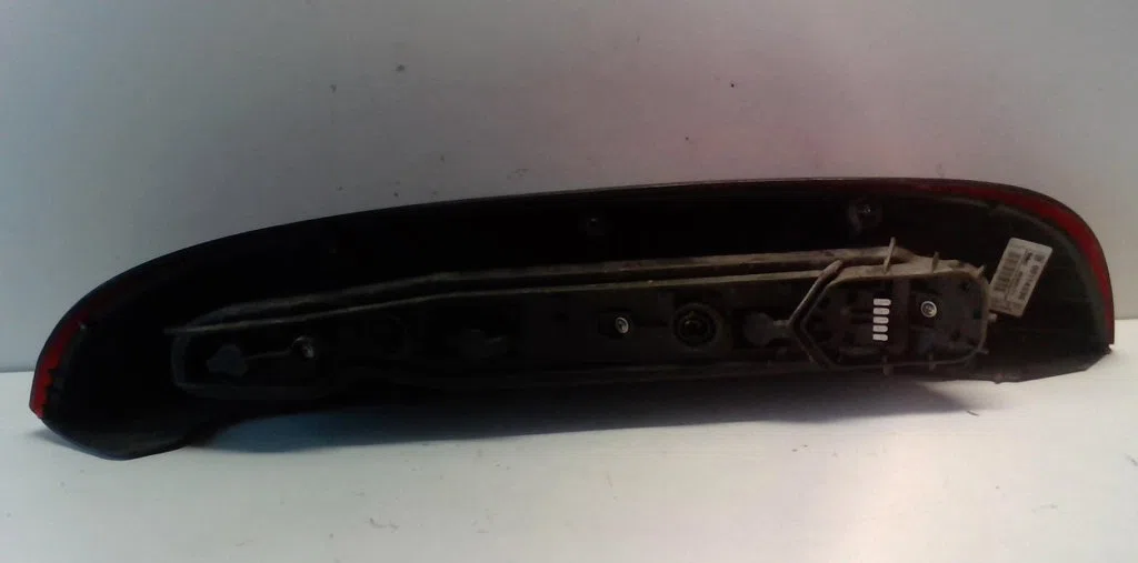 Feu arrière gauche Opel CORSA C (X01) 1.2 (f08, f68) (2000-2009) occasion