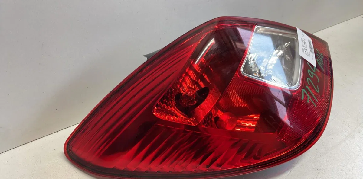 Feu arrière gauche Opel CORSA D (S07) 1.2 (l08, l68) (2006-2014) 5 portes occasion