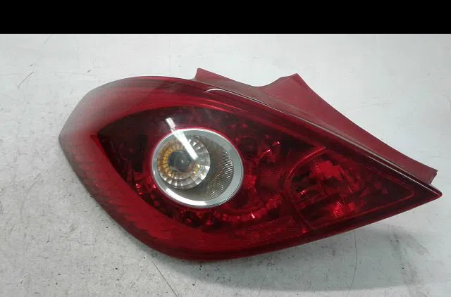 Feu arrière gauche Opel CORSA D (S07) 1.3 cdti (l08, l68) (2006-2014) 3 portes occasion
