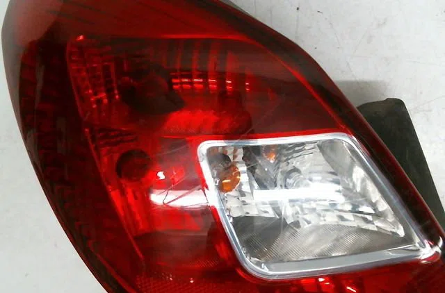 Feu arrière gauche Opel CORSA D (S07) 1.3 cdti (l08, l68) (2006-2014) 5 portes occasion