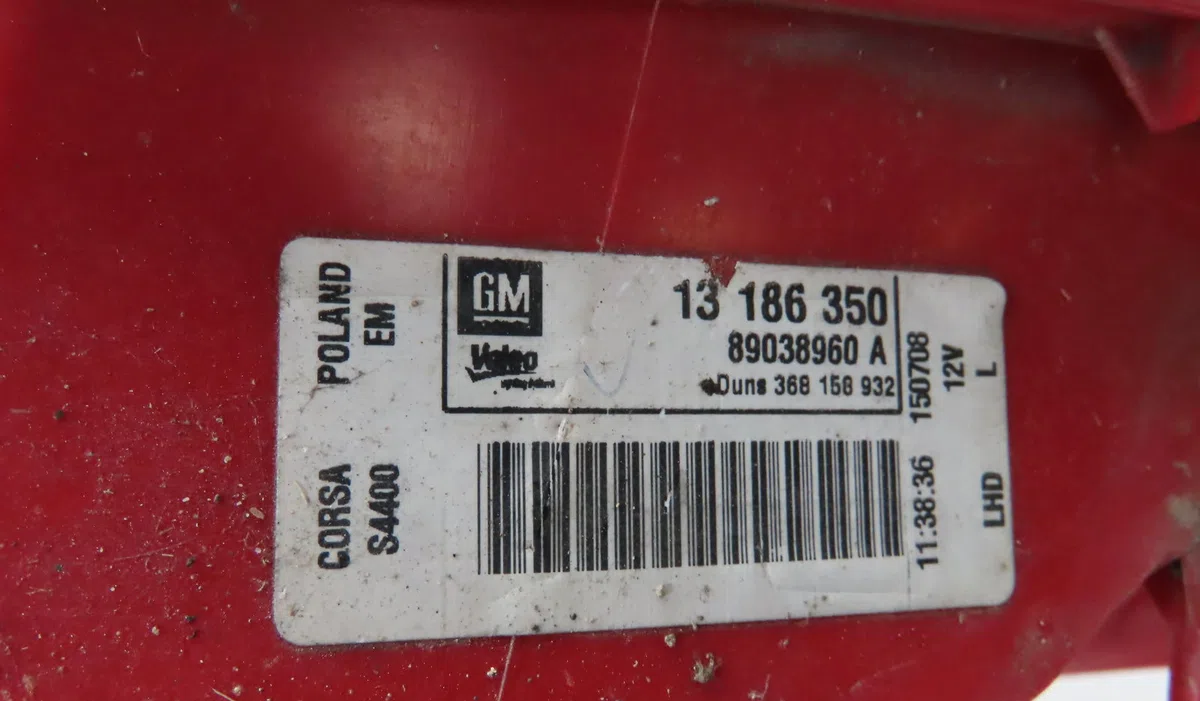 Feu arrière gauche Opel CORSA E (X15) 1.3 cdti (08, 68) (2014) occasion