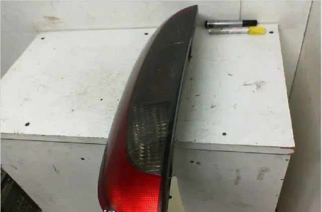 Feu arrière gauche OPEL CORSA III  1.3 CDTI 70ch occasion