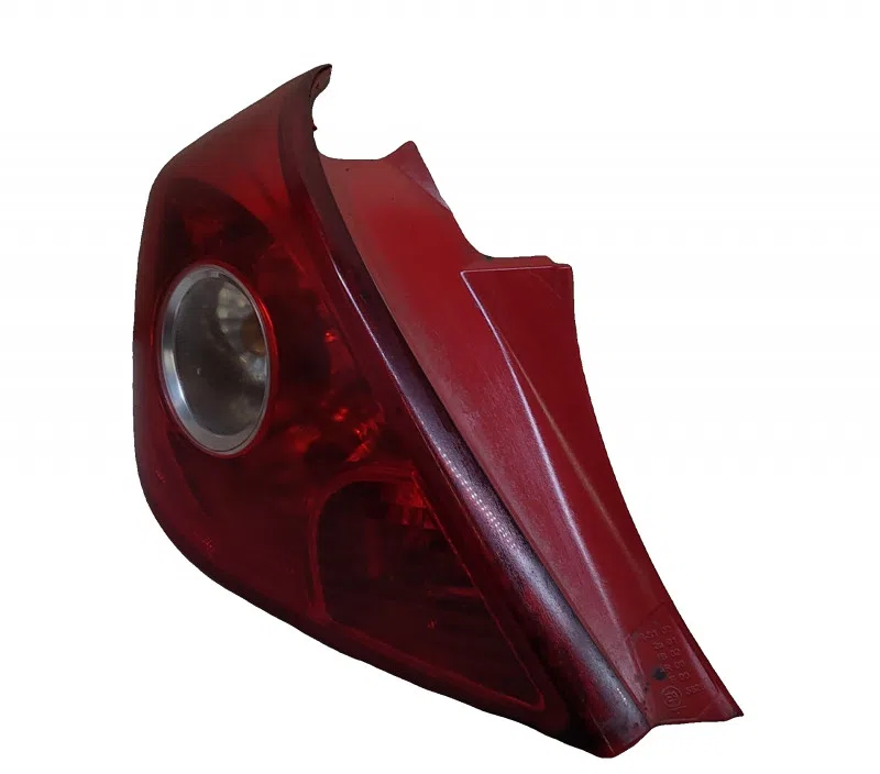 FEU ARRIERE GAUCHE OPEL CORSA IV 93189092