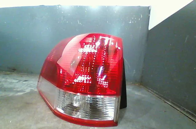 Feu arrière gauche OPEL VECTRA 2004 occasion