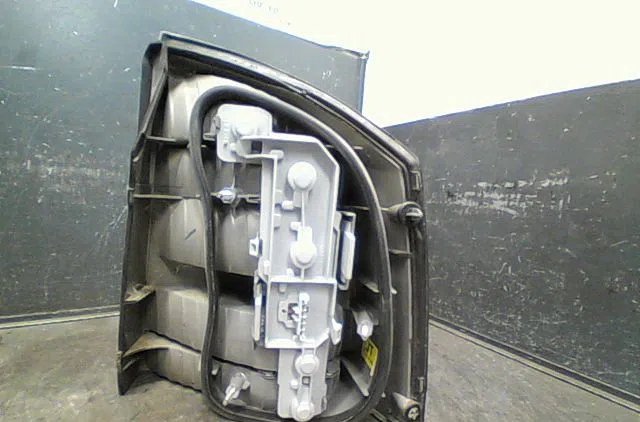 Feu arrière gauche Opel VECTRA C GTS (Z02) 1.9 cdti (f68) (2004-2009) occasion