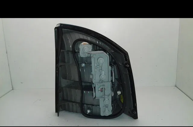 Feu arrière gauche Opel VECTRA C GTS (Z02) 1.9 cdti (f68) (2004-2009) occasion