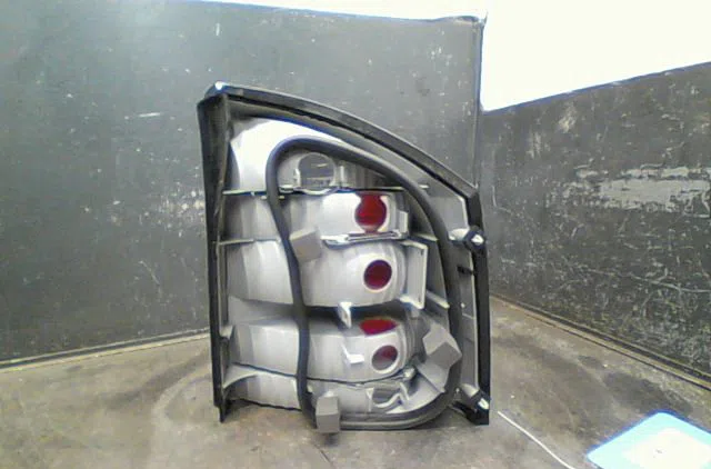 Feu arrière gauche Opel VECTRA C GTS (Z02) 2.2 dti 16v (f68) (2002-2006) occasion