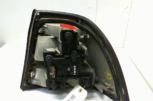 Feu arrière gauche OPEL VECTRA II  2.2 DTI 16v occasion
