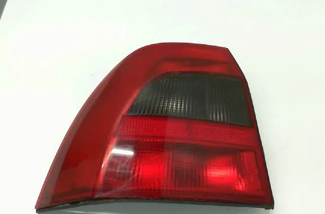 Feu arrière gauche OPEL VECTRA II  2.2 DTI 16v occasion
