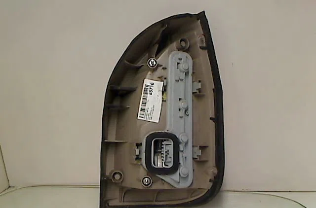 Feu arrière gauche Opel ZAFIRA A Monospace (T98) 1.6 16v (f75) (1999-2005) occasion