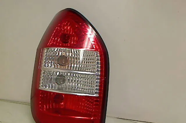 Feu arrière gauche Opel ZAFIRA A Monospace (T98) 1.6 16v (f75) (1999-2005) occasion