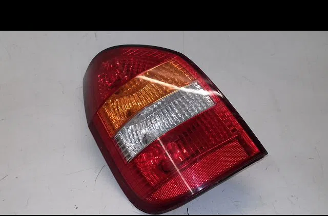 Feu arrière gauche Opel ZAFIRA A Monospace (T98) 1.6 16v (f75) (1999-2005) occasion