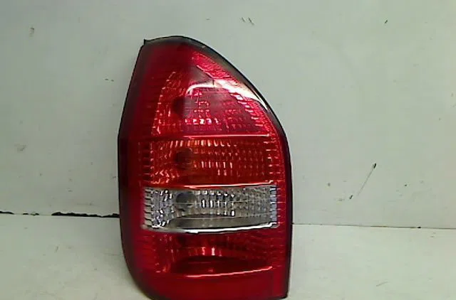 Feu arrière gauche Opel ZAFIRA A Monospace (T98) 2.0 dti 16v (f75) (2000-2005) 5 portes occasion