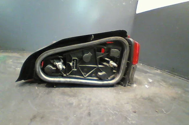 Feu arrière gauche Peugeot 106 I (1A, 1C) 1.0 (1991-1996) occasion