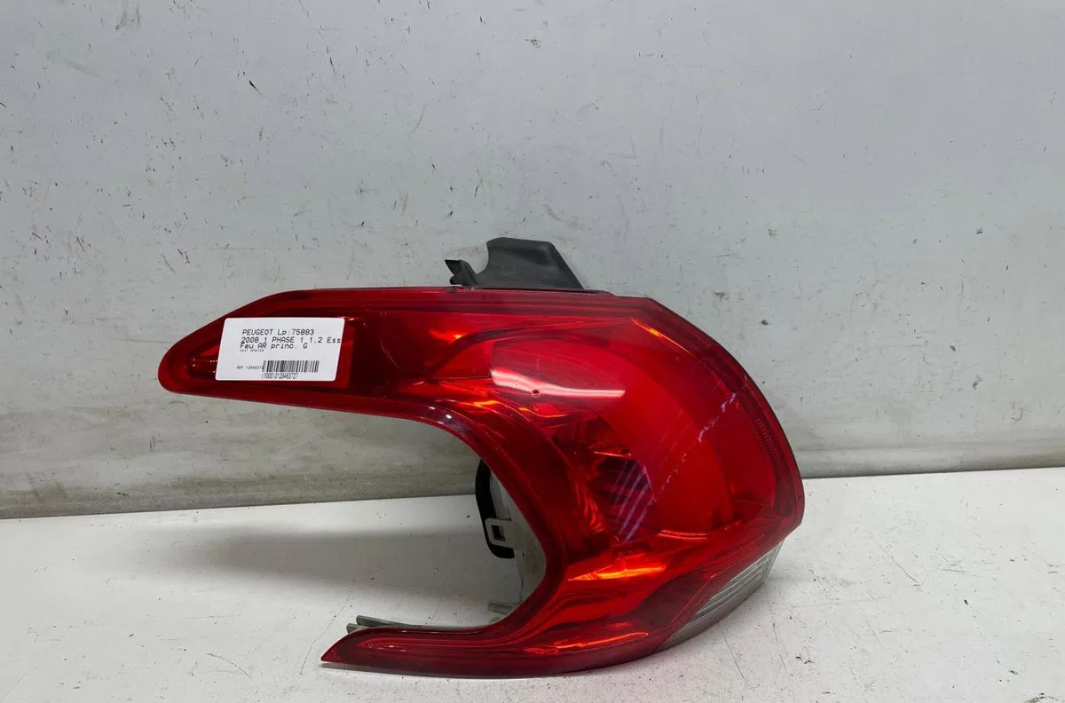 Feu arrière gauche Peugeot 2008 I (CU_) 1.2 vti (2013-2018) occasion