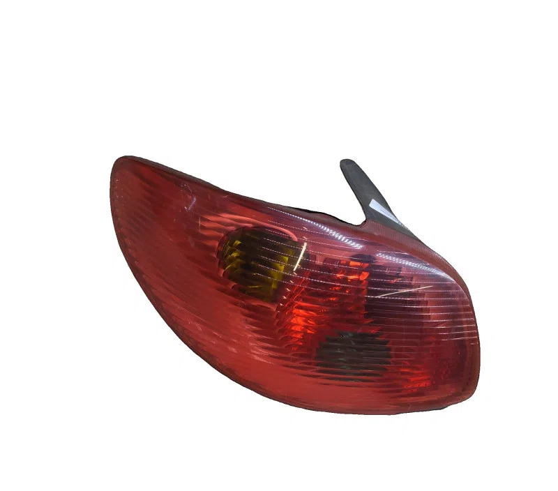 FEU ARRIERE GAUCHE PEUGEOT 206 00006350R9