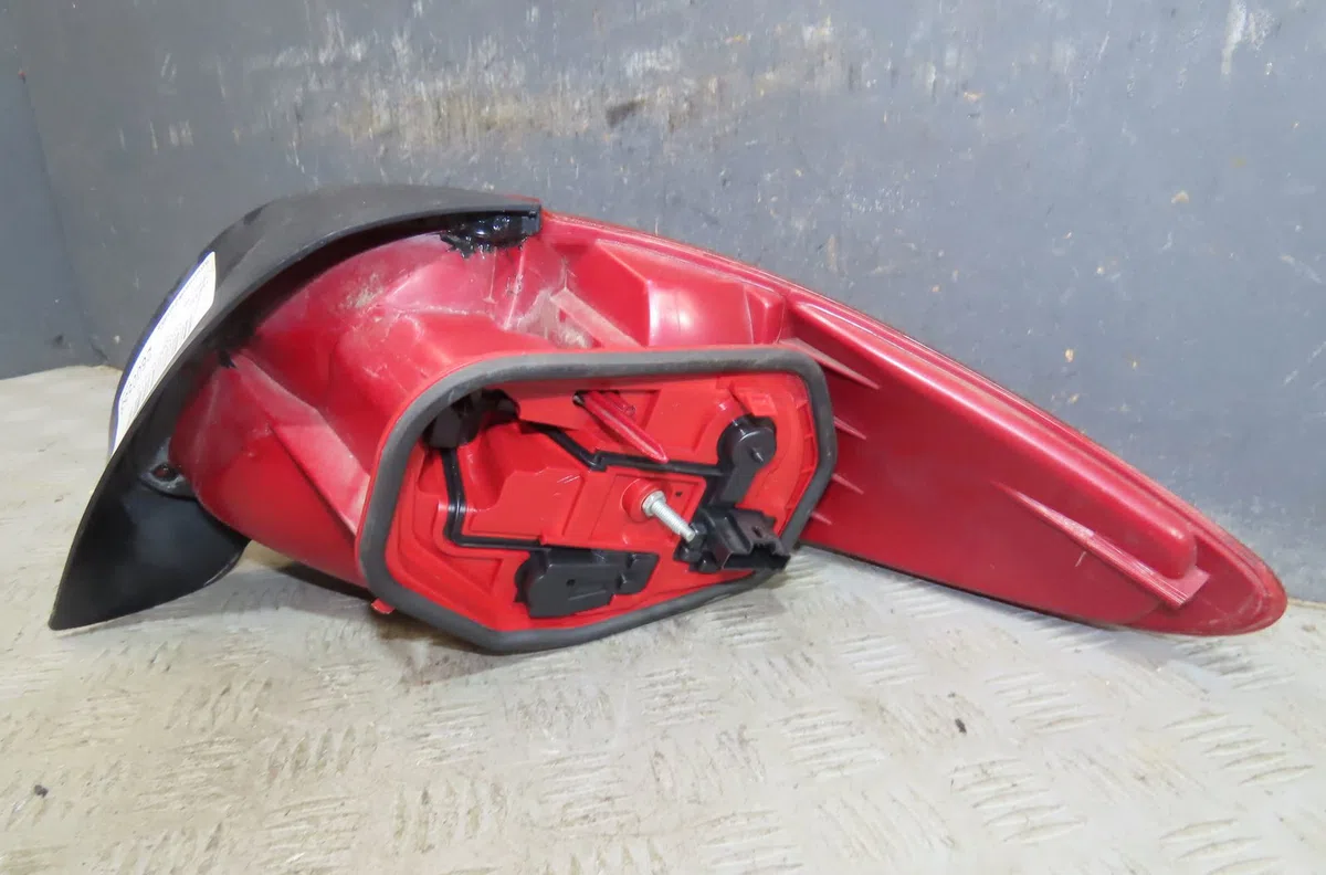 Feu arrière gauche Peugeot 206 CC (2D) 1.6 16v (2dnfuf, 2dnfur) (2000-2007) 2 portes occasion