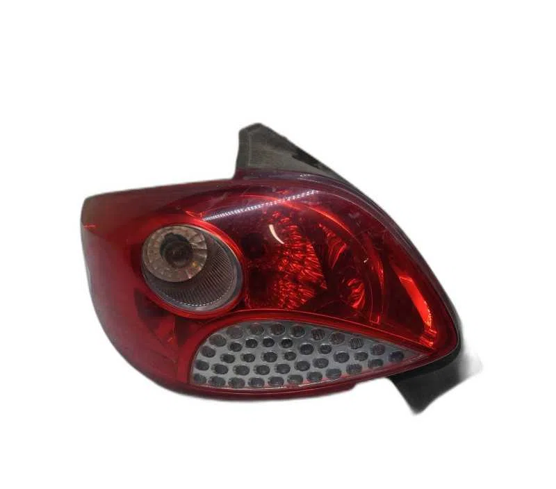 FEU ARRIERE GAUCHE PEUGEOT 206 PLUS 6350GV