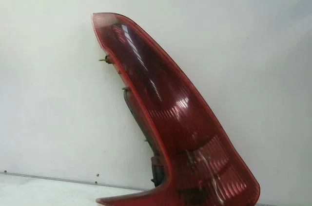 Feu arrière gauche Peugeot 206 SW (2E-K) 1.4 hdi (2002-2007) 5 portes occasion