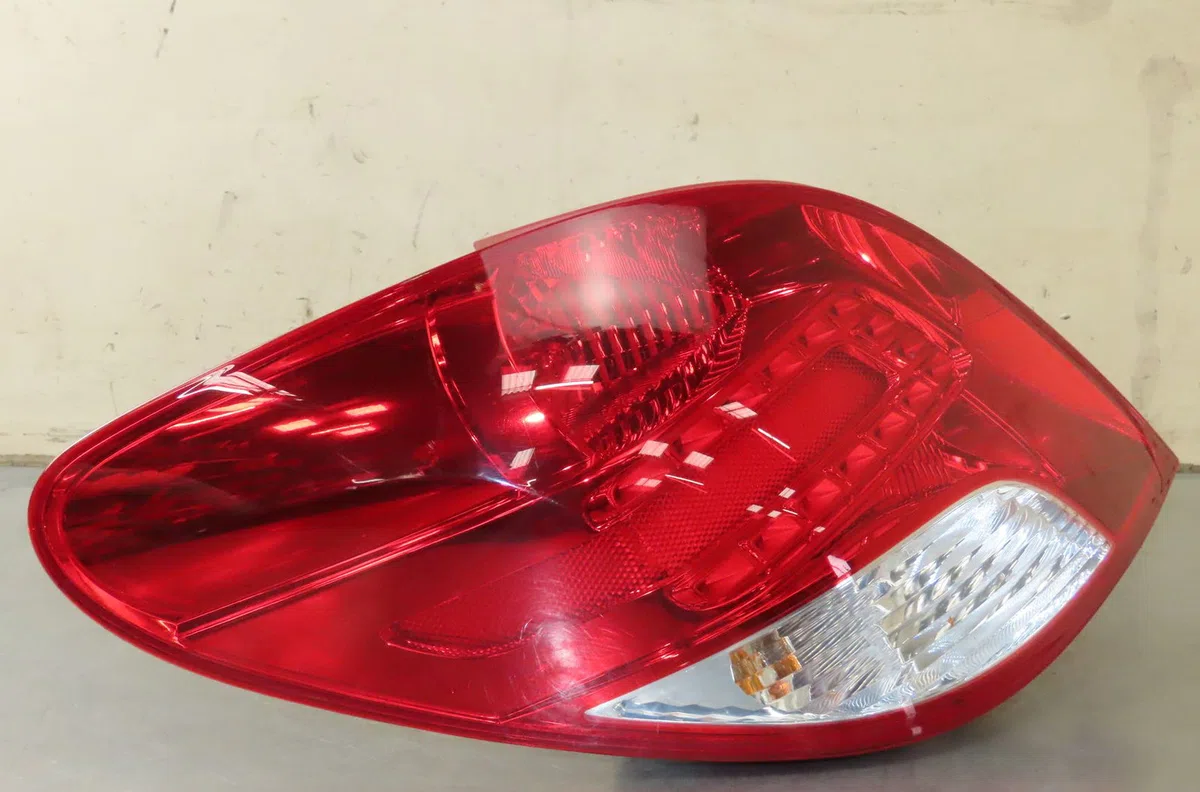 Feu arrière gauche Peugeot 207-207 (WA_, WC_) 1.4 16v (2006-2013) occasion
