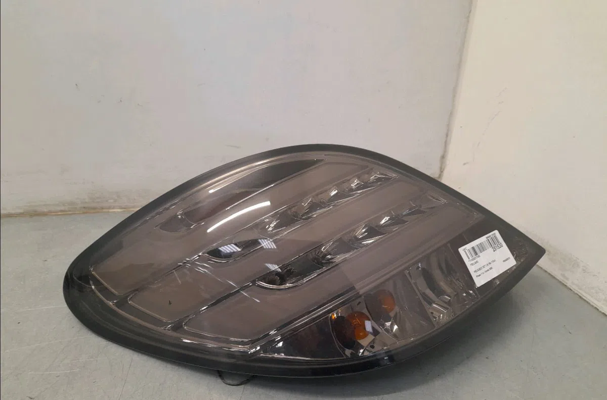 Feu arrière gauche Peugeot 207-207 (WA_, WC_) 1.6 16v (2006-2013) occasion
