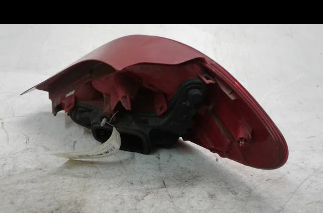 Feu arrière gauche Peugeot 207-207 (WA_, WC_) 1.6 hdi (2006-2013) 5 portes occasion