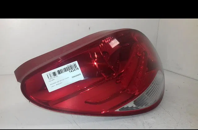 Feu arrière gauche Peugeot 207 CC (WD_) 1.6 16v (2007-2013) occasion
