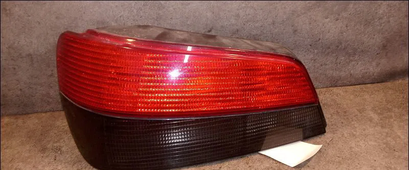 Feu arrière gauche Peugeot 306 3-5 portes (7A, 7C, N3, N5) 1.6 (1993-2000) occasion