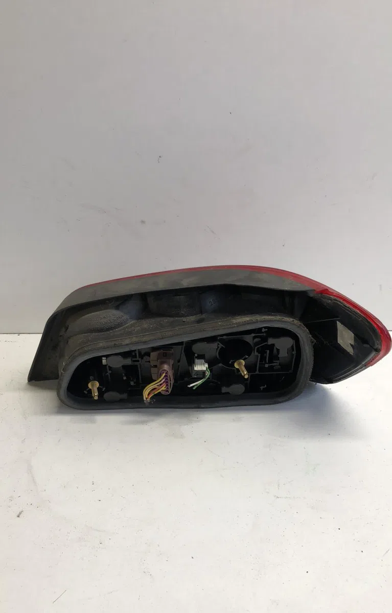 Feu arrière gauche Peugeot 306 3-5 portes (7A, 7C, N3, N5) 1.8 16v (1997-2001) occasion
