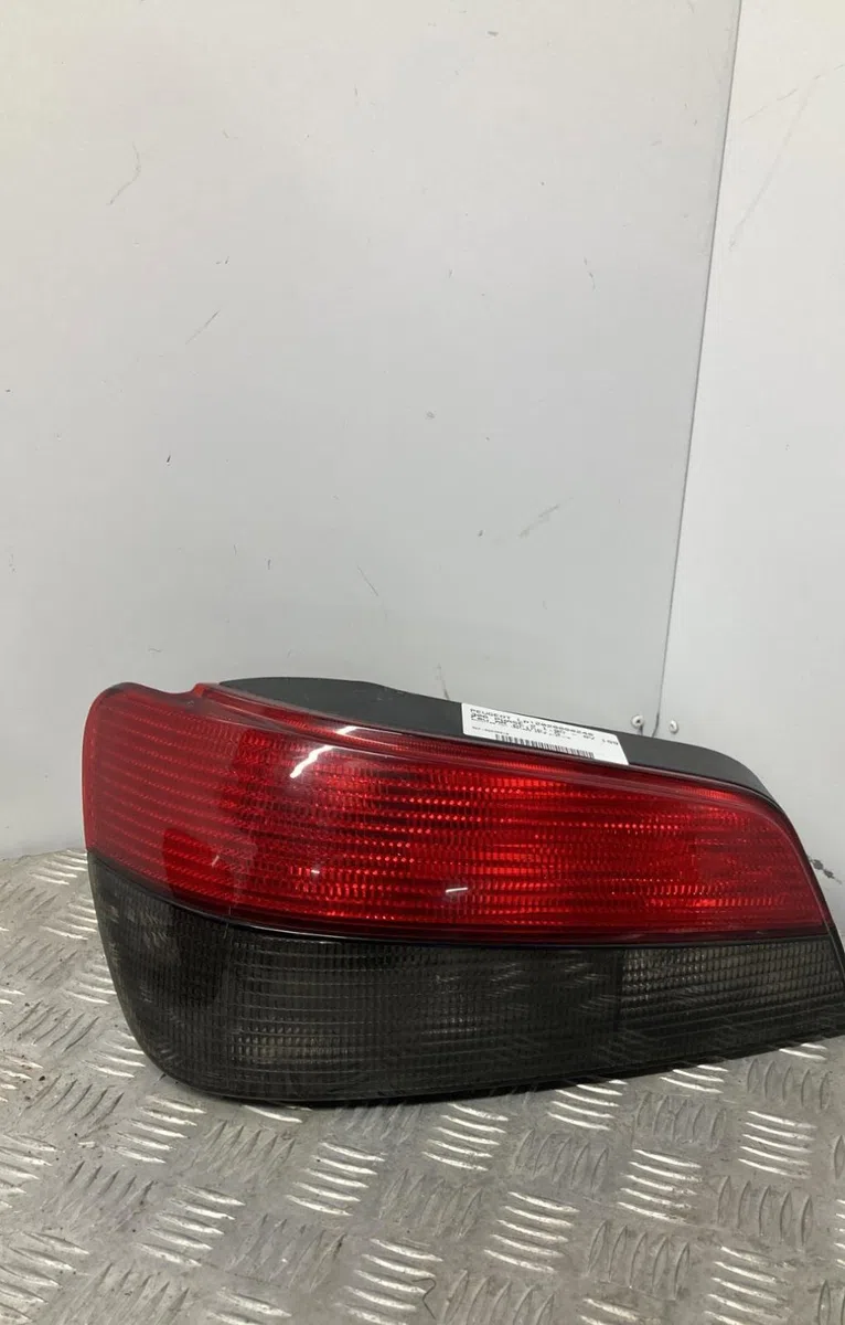 Feu arrière gauche PEUGEOT 306 PHASE 2 occasion