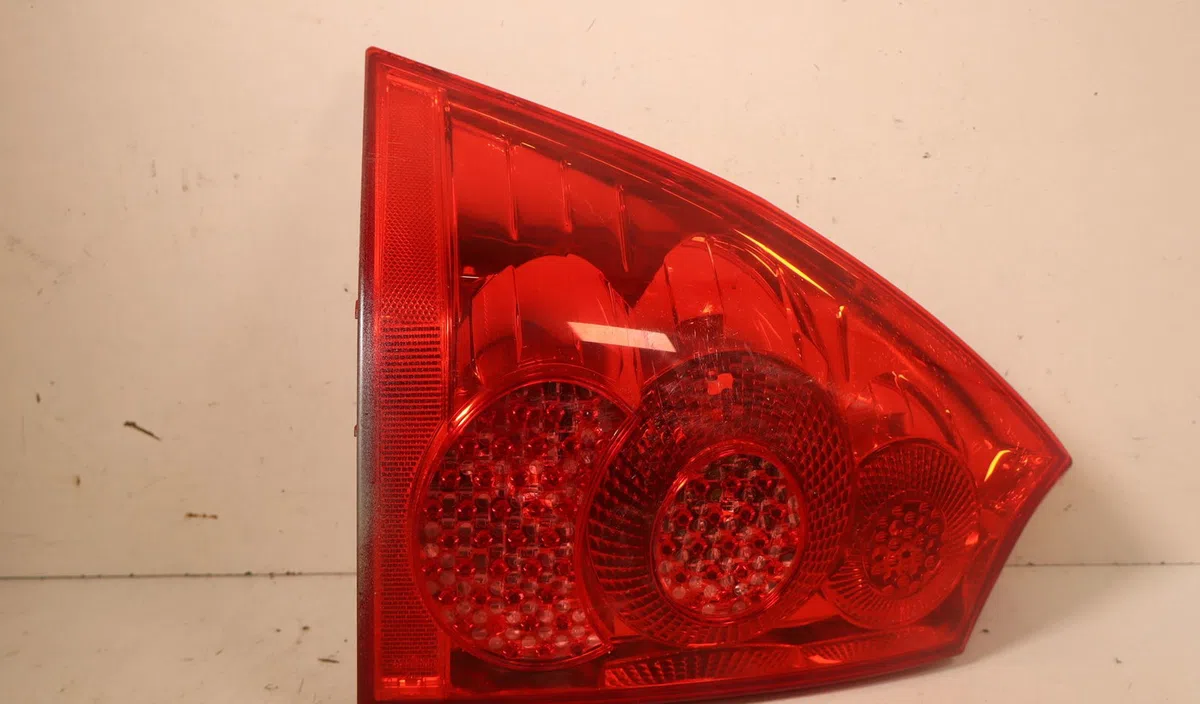 Feu arrière gauche Peugeot 307 SW (3H) 1.6 hdi 110 (2003-2007) occasion