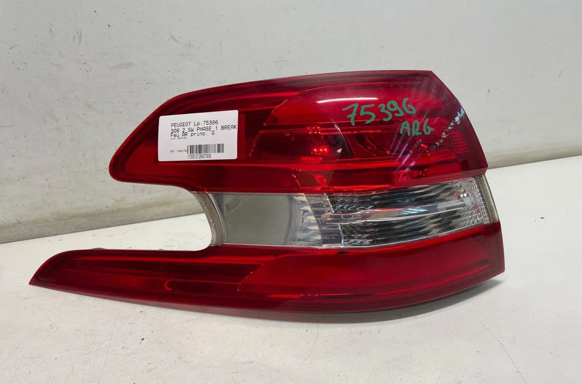 Feu arrière gauche Peugeot 308 SW II (LC_, LJ_, LR_, LX_, L4_) 1.6 hdi - bluehdi 115 (lcbhxm, lcbhxt) (2014-2021) occasi