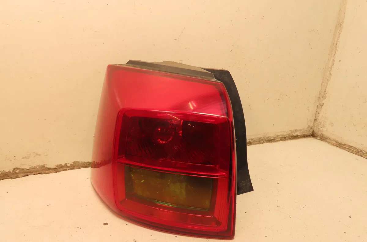 Feu arrière gauche Peugeot 4007 (VU_, VV_) 2.2 hdi (2007-2013) occasion