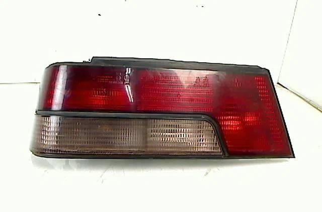 Feu arrière gauche PEUGEOT 405 1990 occasion