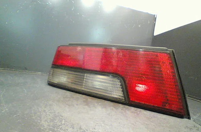 Feu arrière gauche PEUGEOT 405 1991 occasion