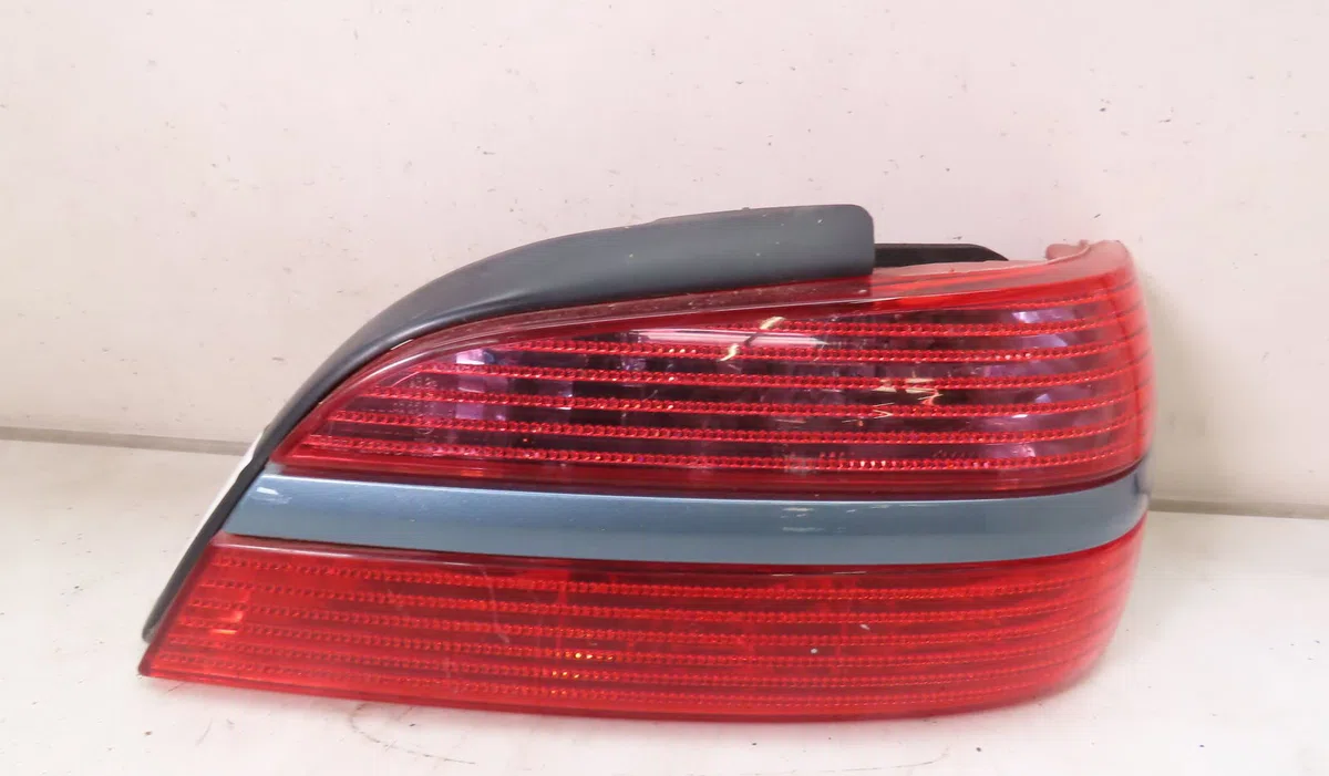 Feu arrière gauche PEUGEOT 406 2004 occasion