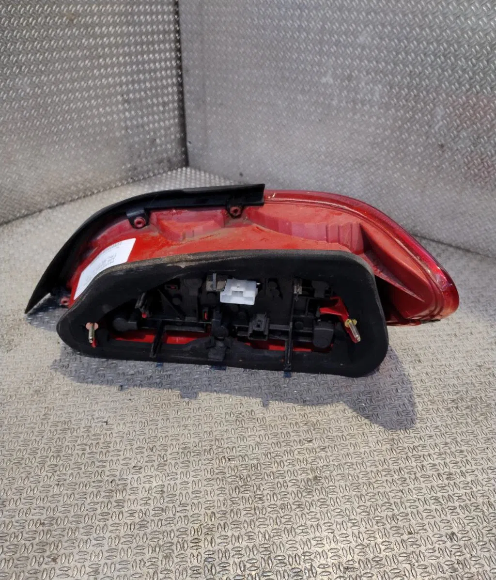 Feu arrière gauche PEUGEOT 406  406 PHASE 2 occasion