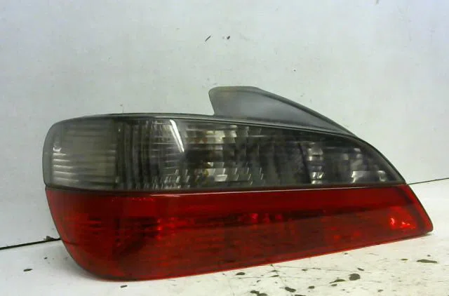Feu arrière gauche Peugeot 406 (8B) 1.8 16v (1995-2000) occasion