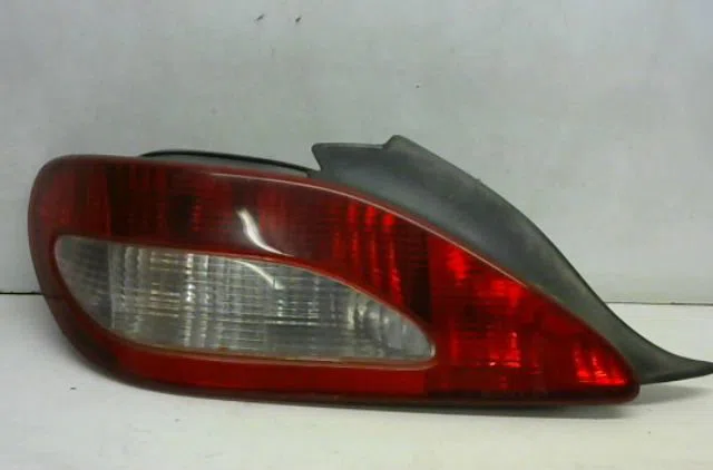 Feu arrière gauche Peugeot 406 Coupé (8C) 2.2 hdi (2000-2004) 2 portes occasion