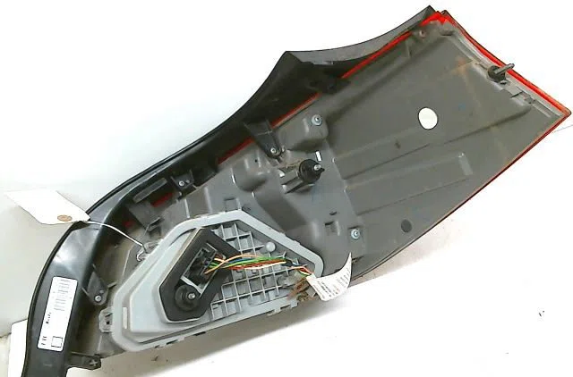 Feu arrière gauche Peugeot 508 I (8D_) 1.6 bluehdi 120 (2014-2018) occasion