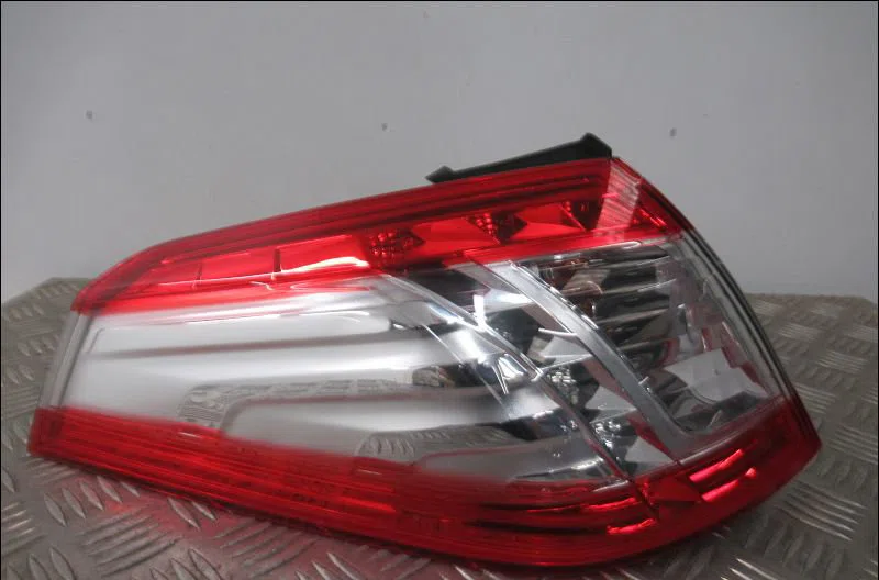 Feu arrière gauche Peugeot 508 SW I (8E_) 1.6 hdi (2010-2018) occasion