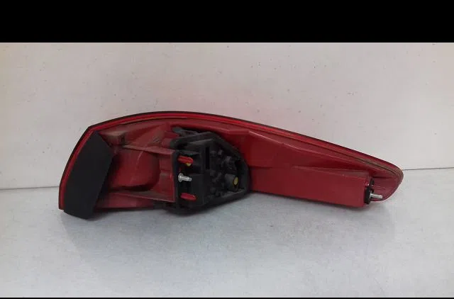 Feu arrière gauche Peugeot 607 (9D, 9U) 2.0 hdi (2005-2011) occasion