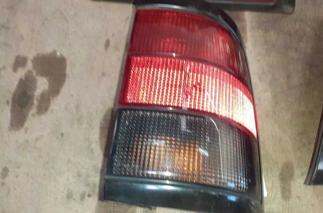 Feu arrière gauche Peugeot 806 (221) 2.0 turbo (1994-2002) occasion