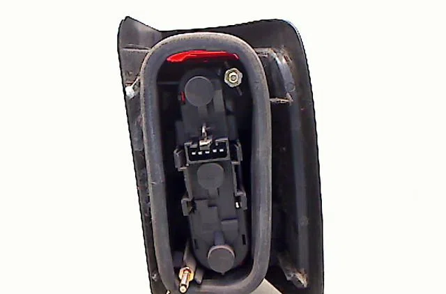 Feu arrière gauche Peugeot 806 (221) 2.1 td 12v (1996-1999) occasion
